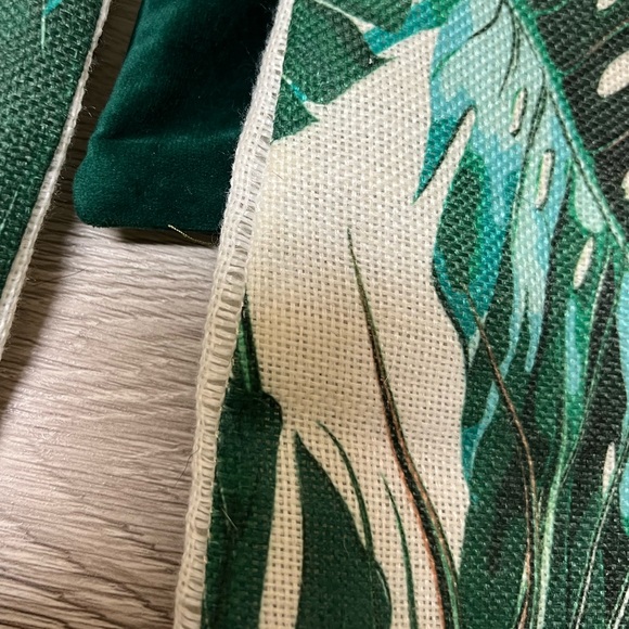 🪴 Tropical Palm Tree & Monstera Pillow Case Bundle - Picture 4 of 4